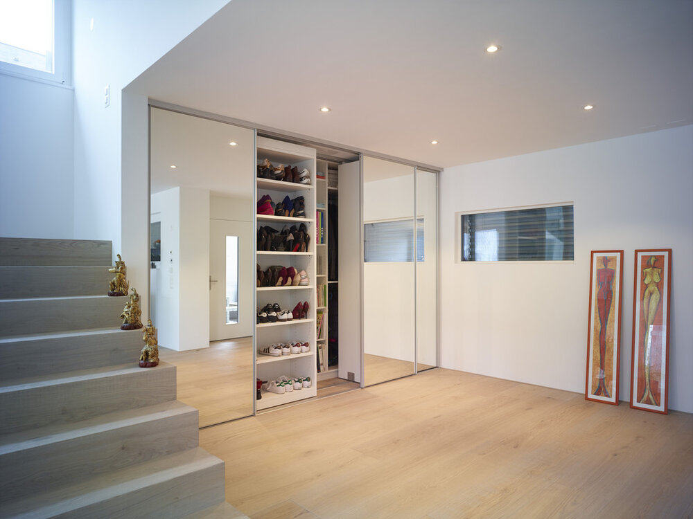 Sliding door cupboard