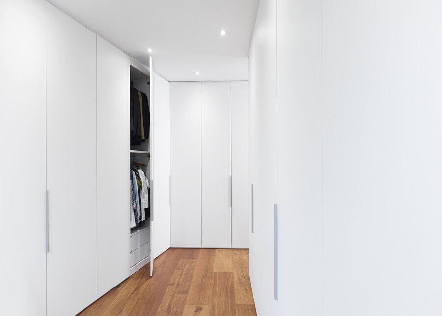 Armoire à portes battantes à encastrer